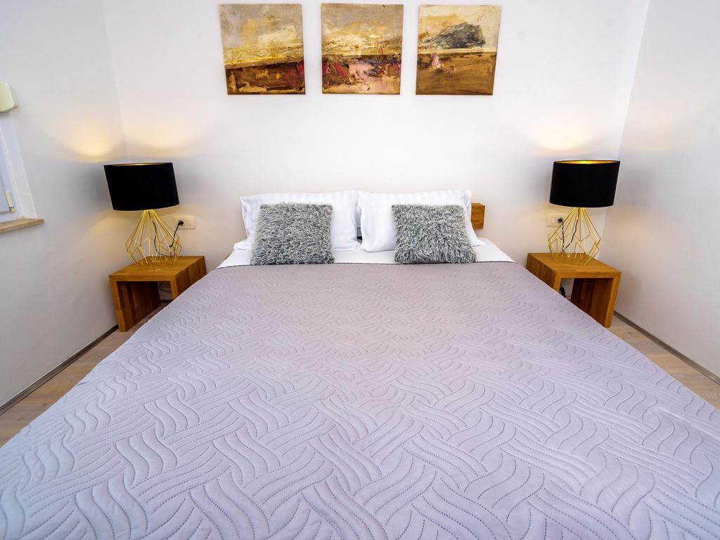 Apartments Villa Castello Kaštela 外观 照片