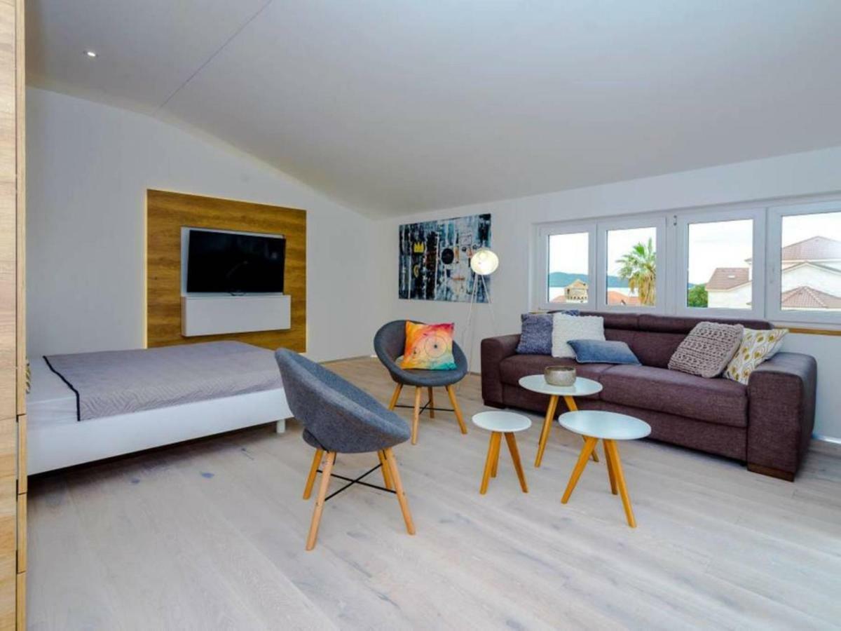 Apartments Villa Castello Kaštela 外观 照片
