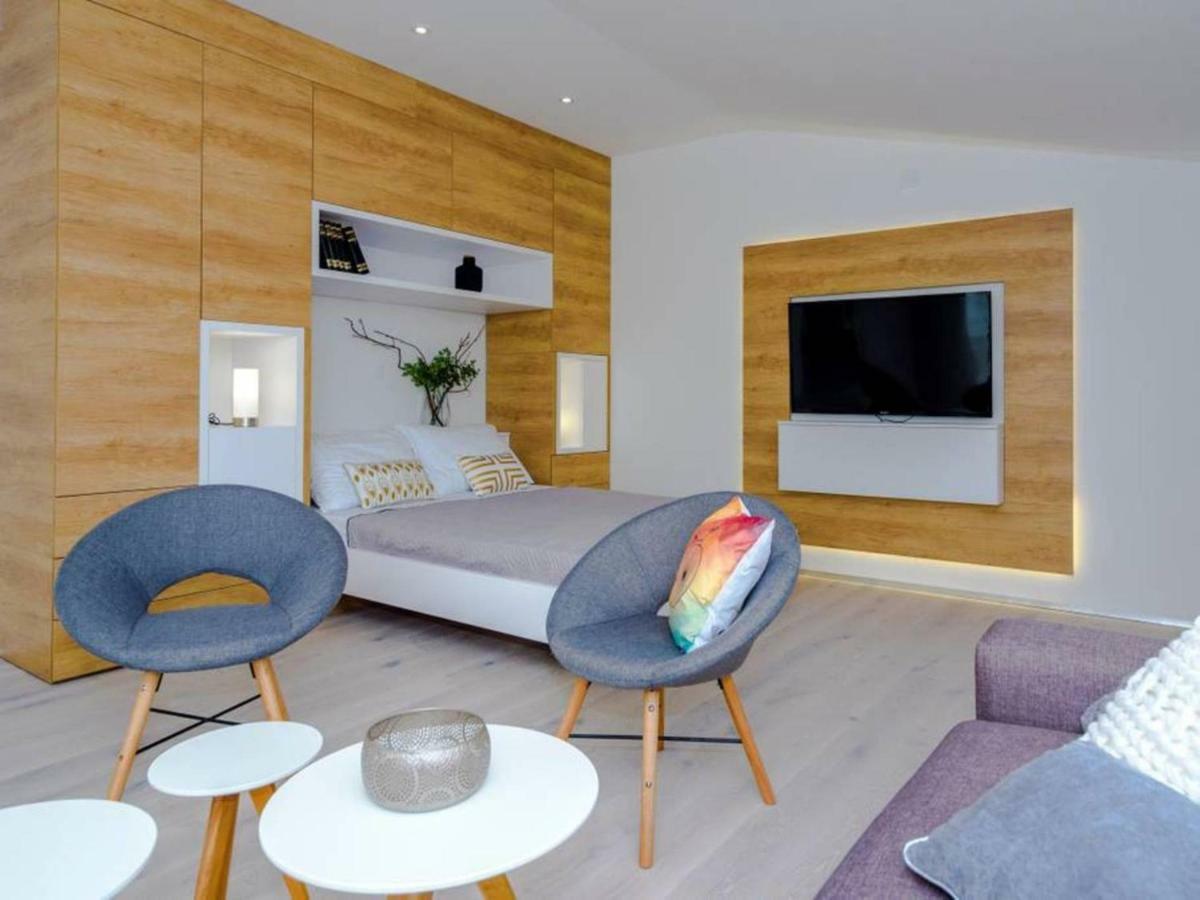Apartments Villa Castello Kaštela 外观 照片