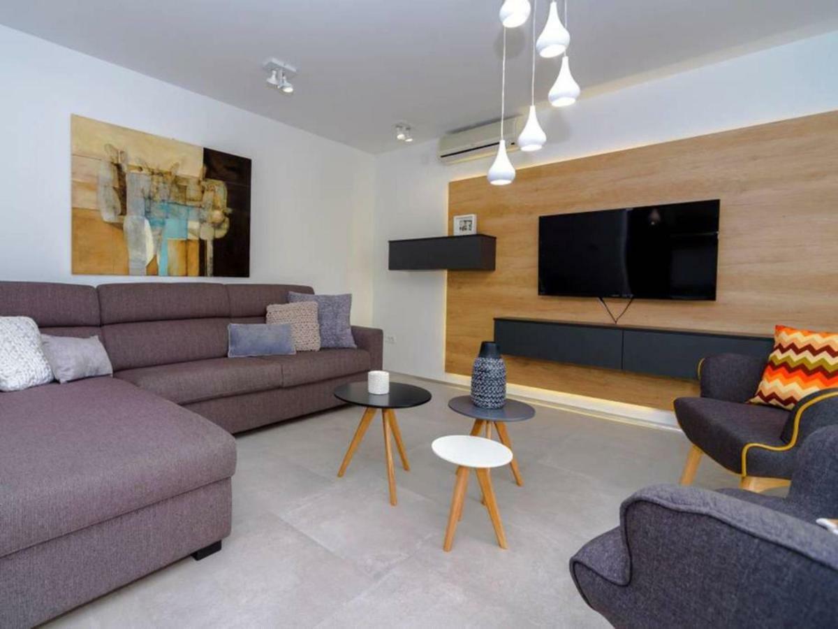 Apartments Villa Castello Kaštela 外观 照片