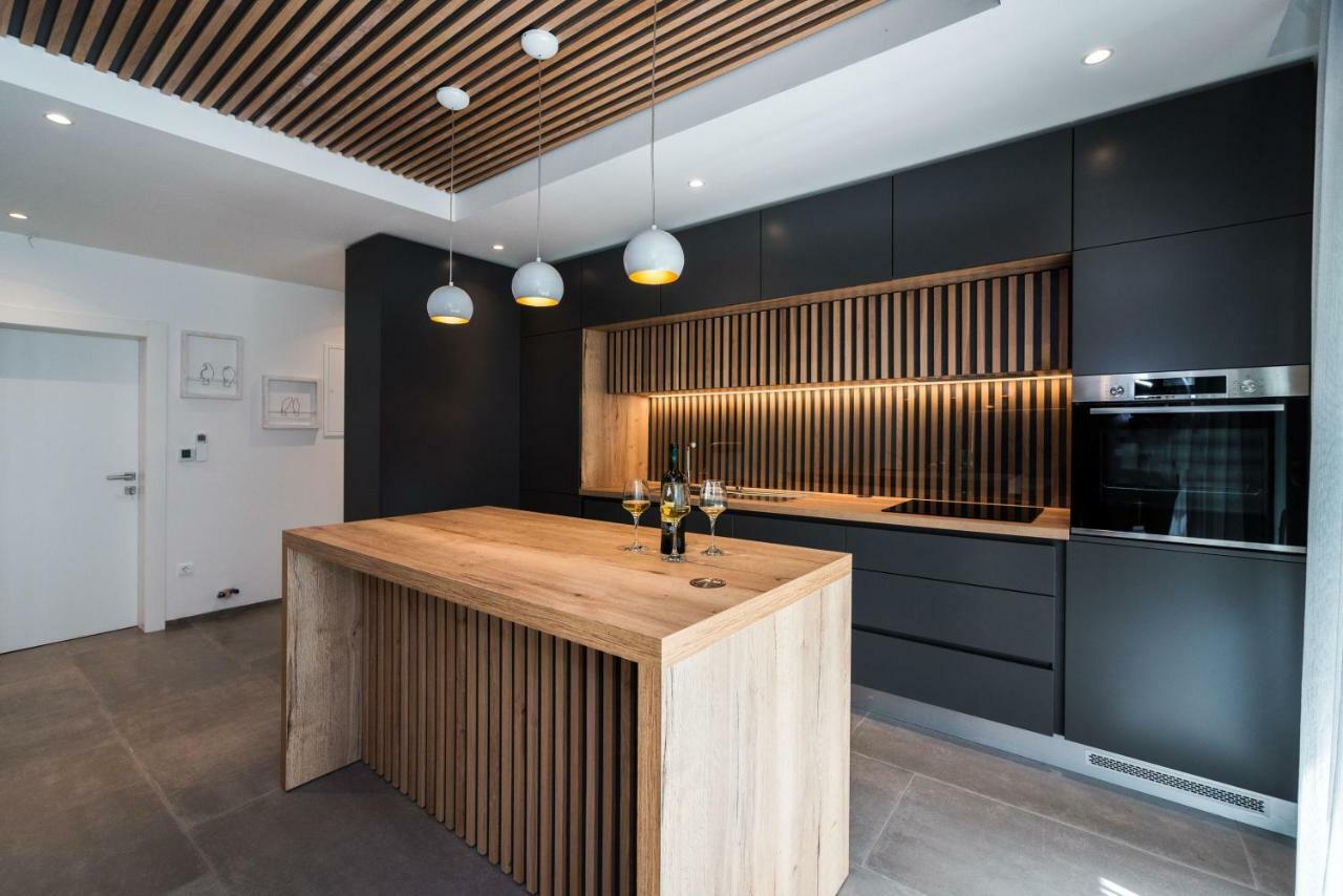 Apartments Villa Castello Kaštela 外观 照片